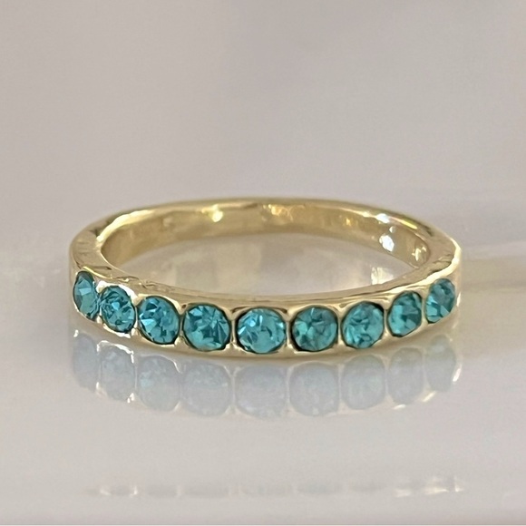 Aquamarine Blue Gemstones Gold March Birthstone Ring - Picture 8 of 8